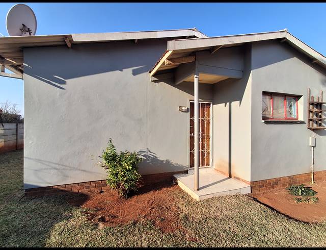 3 BEDROOM FREESTANDING FOR SALE IN RANDLESPARK